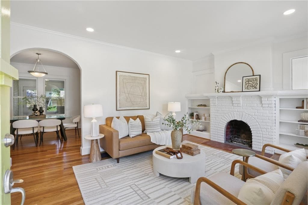 3 bedroom, 2 bathroom, 1,682 sq ft single family residence under contract at 267 Cambridge Avenue, Decatur, GA 30030 — photo 3