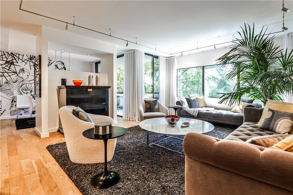 2 bedroom, 2 bathroom, 1,411 sq ft condominium under contract at 1130 Piedmont Avenue 511, Atlanta, GA 30309 — photo 4