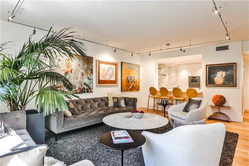 2 bedroom, 2 bathroom, 1,411 sq ft condominium under contract at 1130 Piedmont Avenue 511, Atlanta, GA 30309 — photo 8
