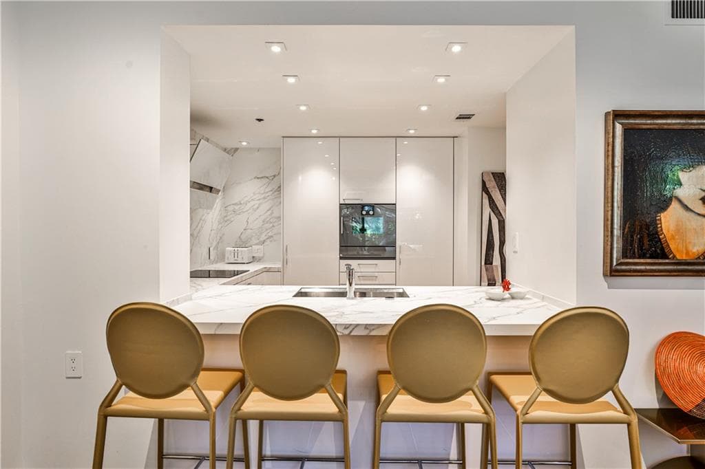 2 bedroom, 2 bathroom, 1,411 sq ft condominium under contract at 1130 Piedmont Avenue 511, Atlanta, GA 30309 — photo 10
