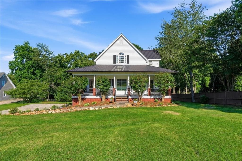 3 bedroom, 3 bathroom, 2,268 sq ft single family residence for sale at 4303 Yeager Road, Douglasville, GA 30135 — photo 2