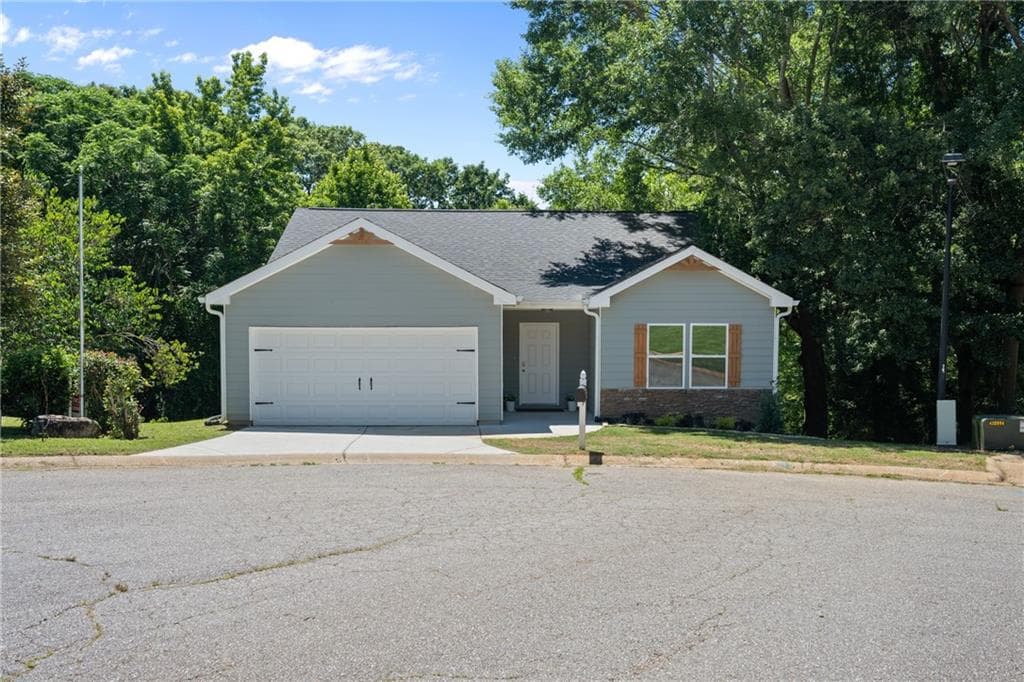 3 bedroom, 2 bathroom, 1,584 sq ft single family residence for sale at 135 Tyrus Lane, Royston, GA 30662
