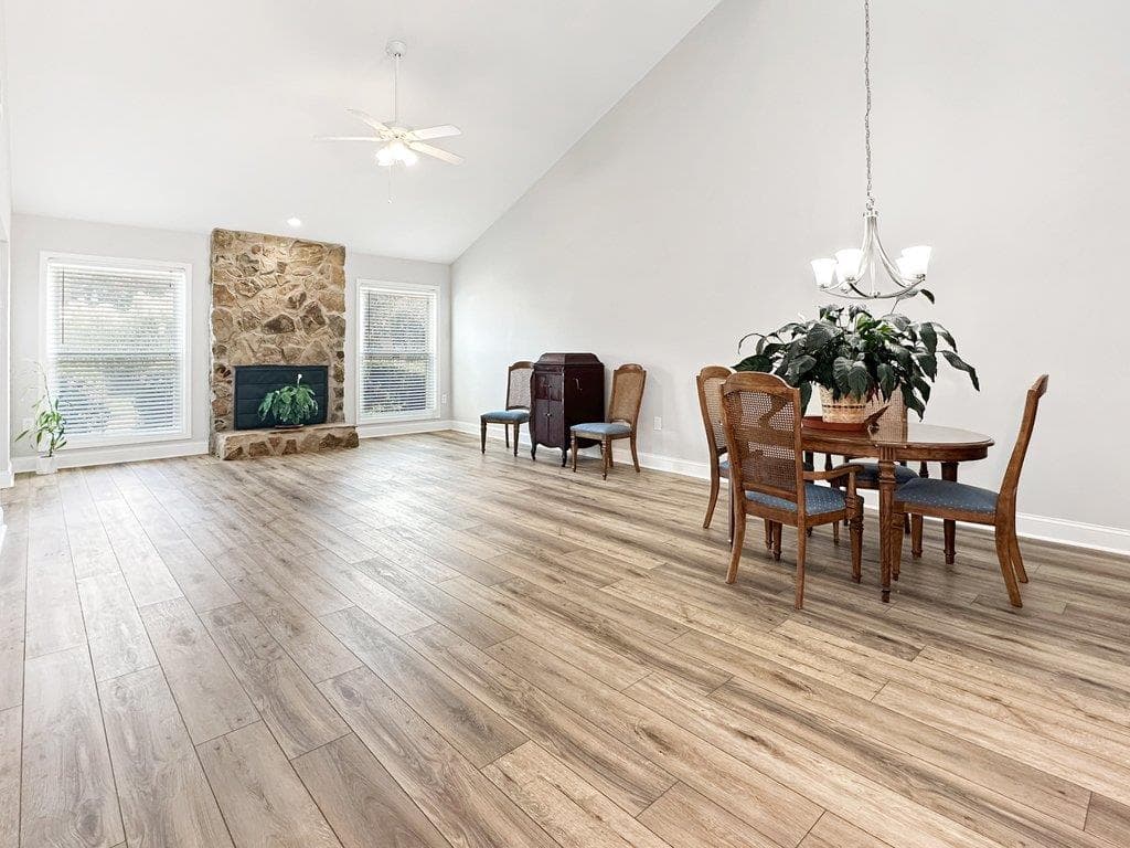 3 bedroom, 2 bathroom, 1,488 sq ft condominium under contract at 827 Serramonte Drive, Marietta, GA 30068 — photo 3