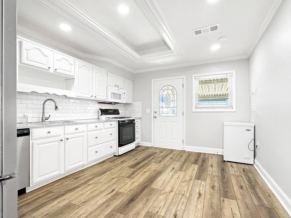 3 bedroom, 2 bathroom, 1,488 sq ft condominium under contract at 827 Serramonte Drive, Marietta, GA 30068 — photo 4