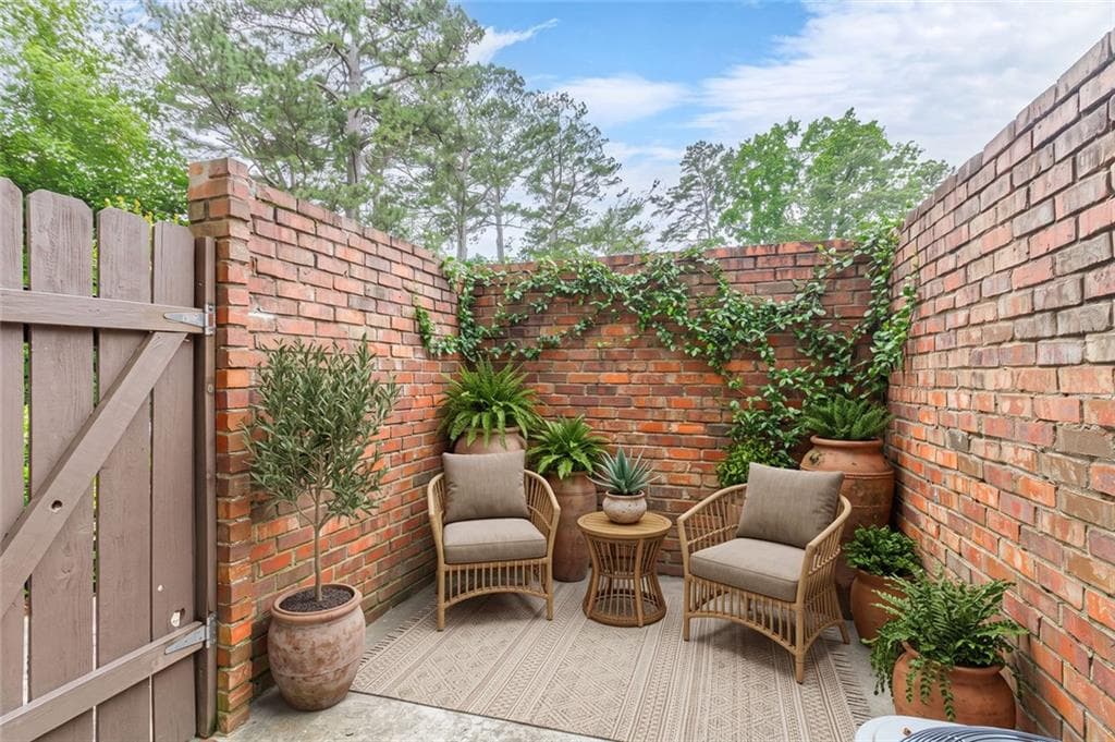 2 bedroom, 1 bathroom, 840 sq ft townhouse for sale at 3547 Old Chamblee Tucker I, Atlanta, GA 30340 — photo 7