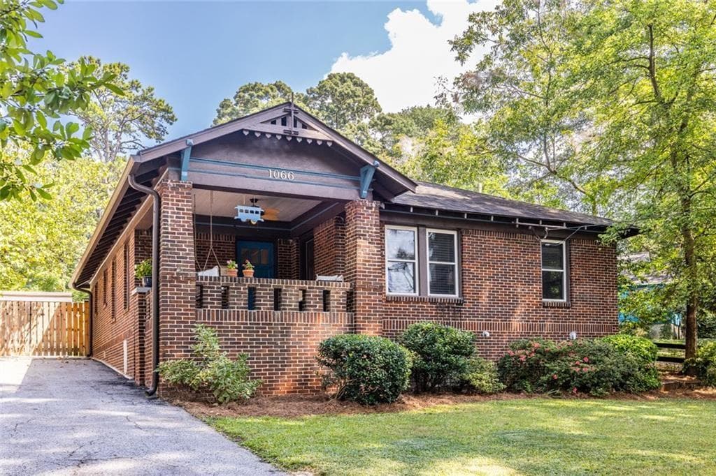 3 bedroom, 2 bathroom, 1,440 sq ft single family residence under contract at 1066 United Avenue, Atlanta, GA 30316 — photo 2