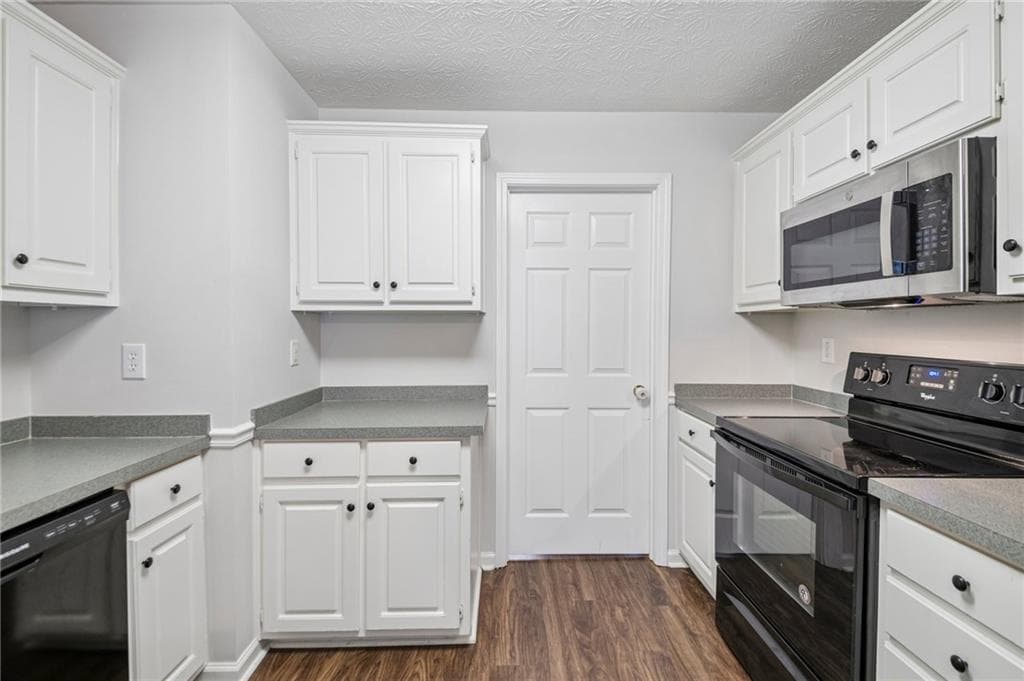 3 bedroom, 3 bathroom, 1,834 sq ft single family residence for sale at 90 Stallsworth Road, Mcdonough, GA 30252 — photo 6