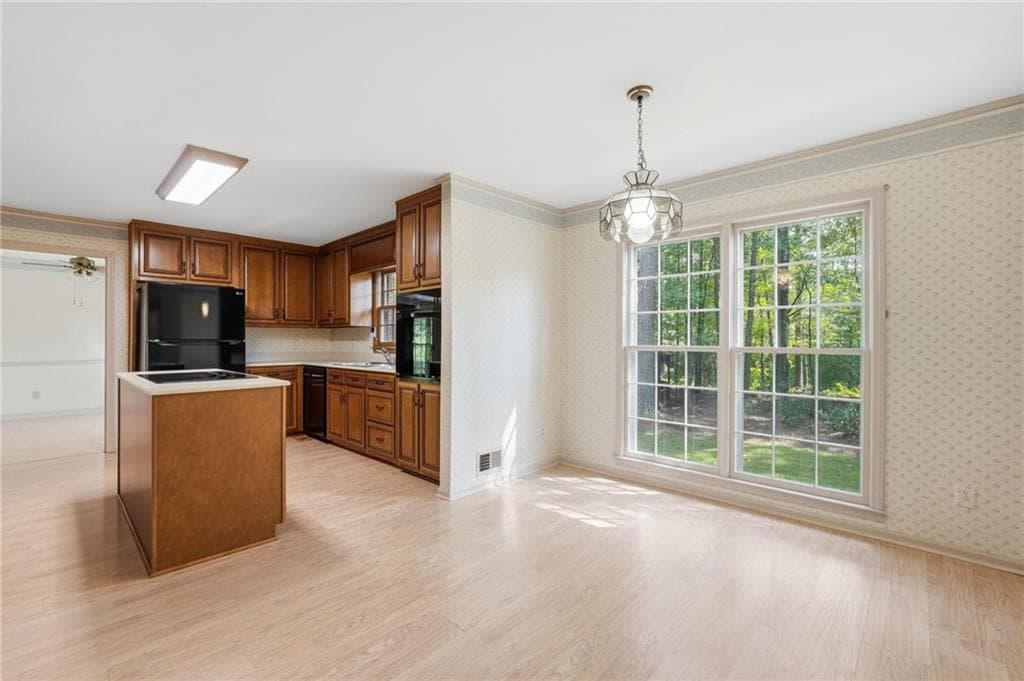 4 bedroom, 3 bathroom, 3,664 sq ft single family residence for sale at 6100 Fords Road, Acworth, GA 30101 — photo 5