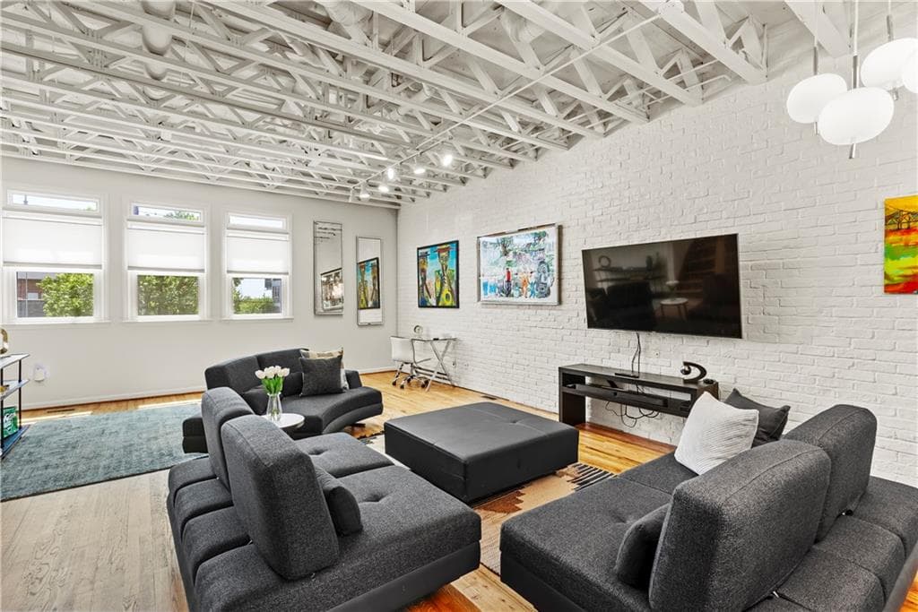 2 bedroom, 3 bathroom, 2,363 sq ft condominium for sale at 229 Peters Street 4, Atlanta, GA 30313 — photo 2