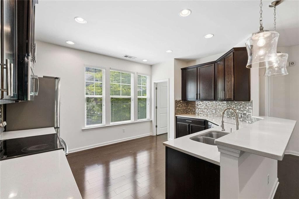 4 bedroom, 4 bathroom, 2,227 sq ft townhouse for sale at 4296 Morning View, Stone Mountain, GA 30083 — photo 8