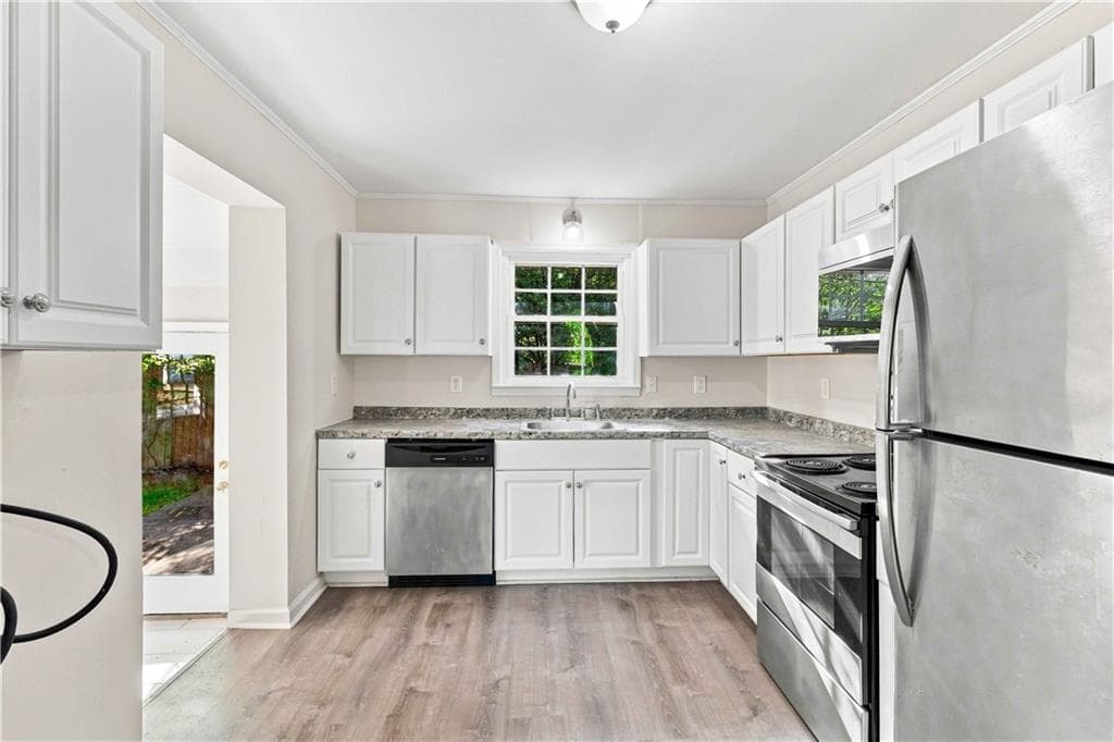 3 bedroom, 2 bathroom, 1,250 sq ft single family residence for sale at 1944 Mayes Drive, Marietta, GA 30067 — photo 10