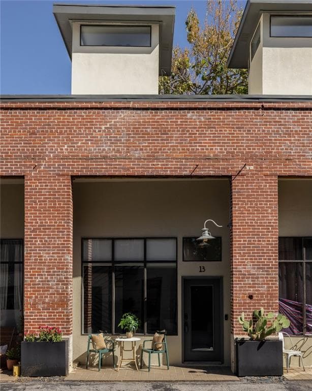 1 bedroom, 2 bathroom, 817 sq ft condominium for sale at 307 Cherokee Avenue 13, Atlanta, GA 30312 — photo 1 of 27