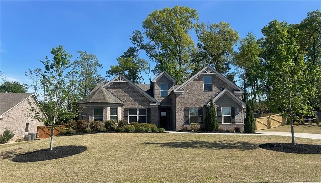 4 bedroom, 4 bathroom, 2,815 sq ft single family residence for rent at 4070 Mayhill Circle, Cumming, GA 30040 for $3,100 a month