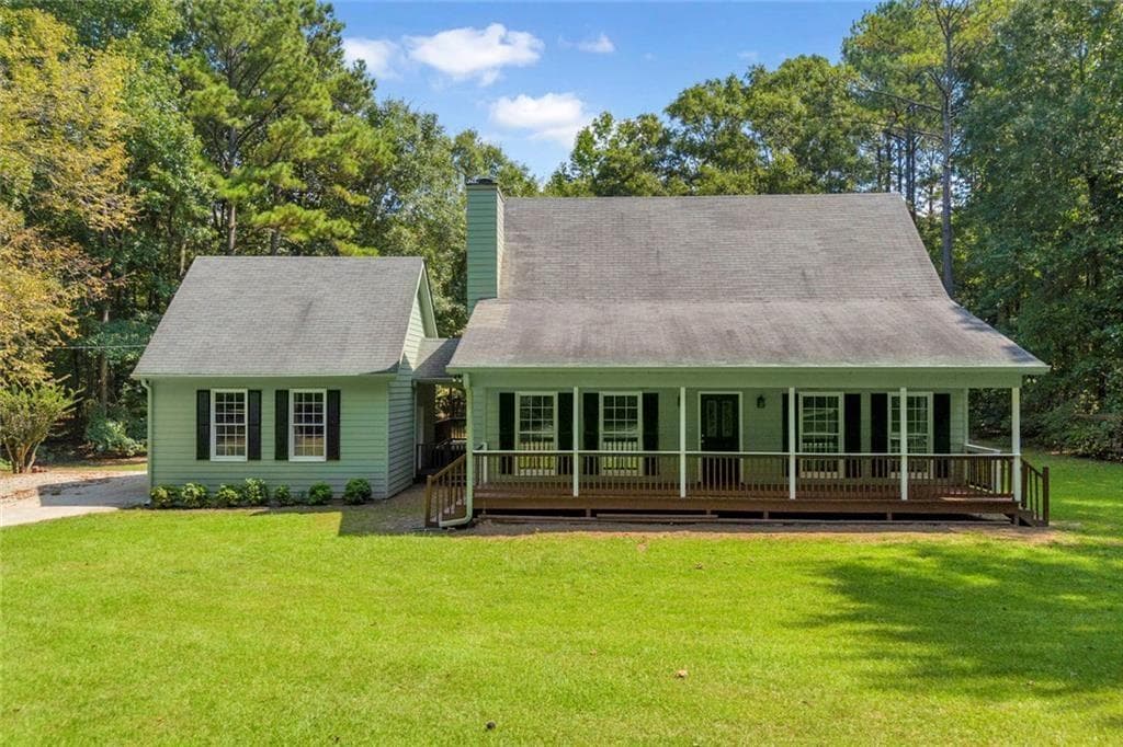 3 bedroom, 3 bathroom, 2,190 sq ft single family residence under contract at 337 Bear Creek Trail, Mansfield, GA 30055