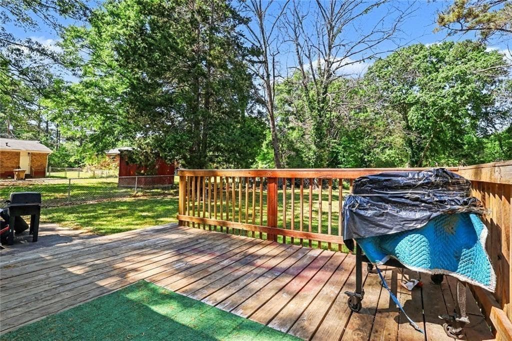3 bedroom, 2 bathroom, 1,275 sq ft single family residence for sale at 297 Lu Lane, Riverdale, GA 30274 — photo 7