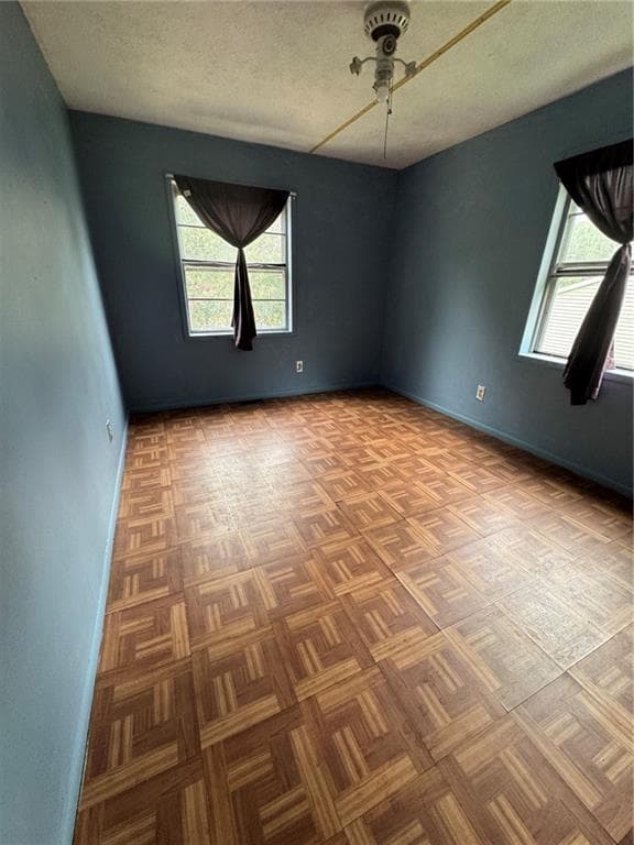 5 bedroom, 3 bathroom, 1,676 sq ft single family residence for sale at 6186 Holiday Boulevard, Forest Park, GA 30297 — photo 4