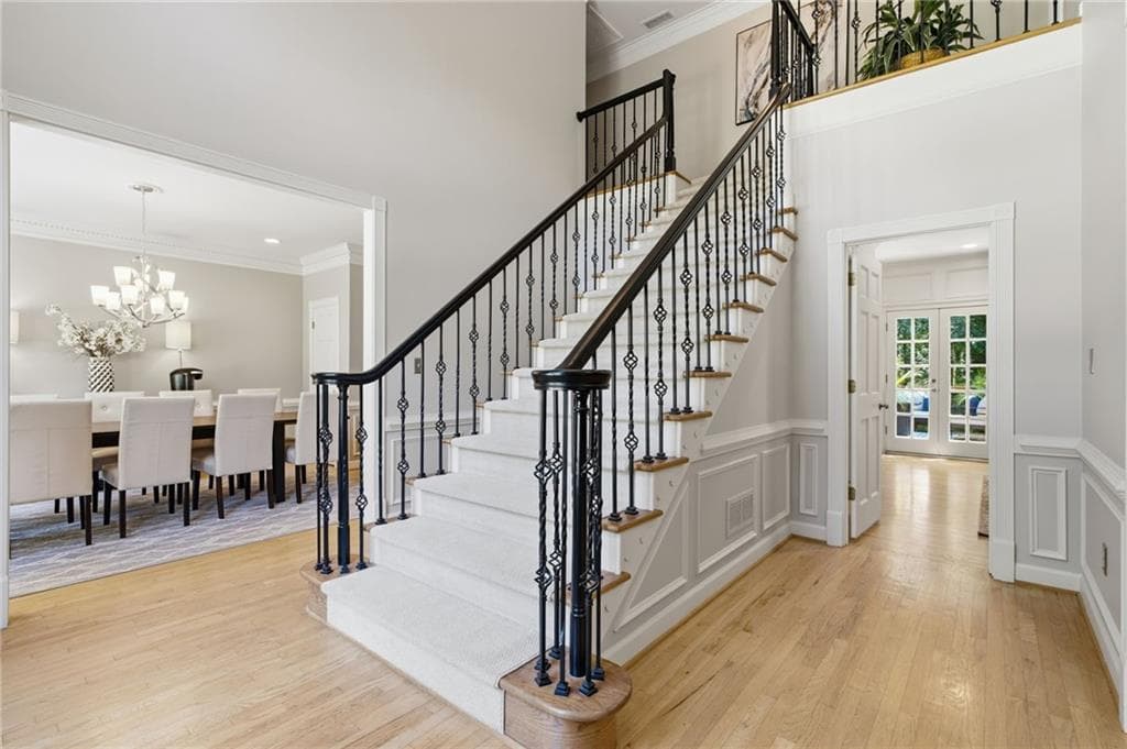 4 bedroom, 4 bathroom, 3,180 sq ft single family residence for sale at 10785 Grenadier Lane, Alpharetta, GA 30022 — photo 3