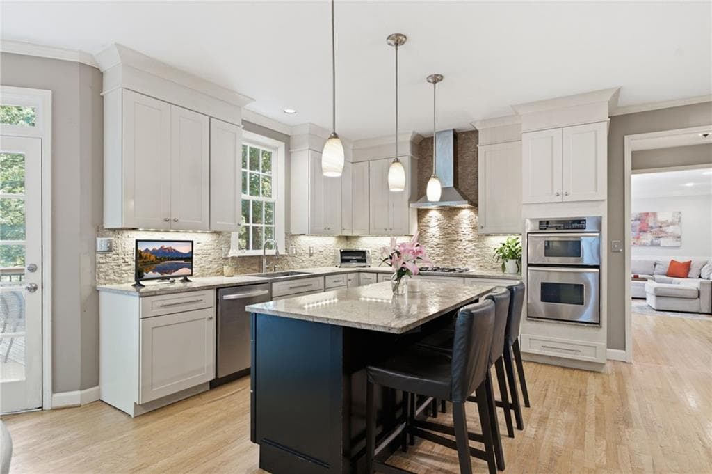 4 bedroom, 4 bathroom, 3,180 sq ft single family residence for sale at 10785 Grenadier Lane, Alpharetta, GA 30022 — photo 9