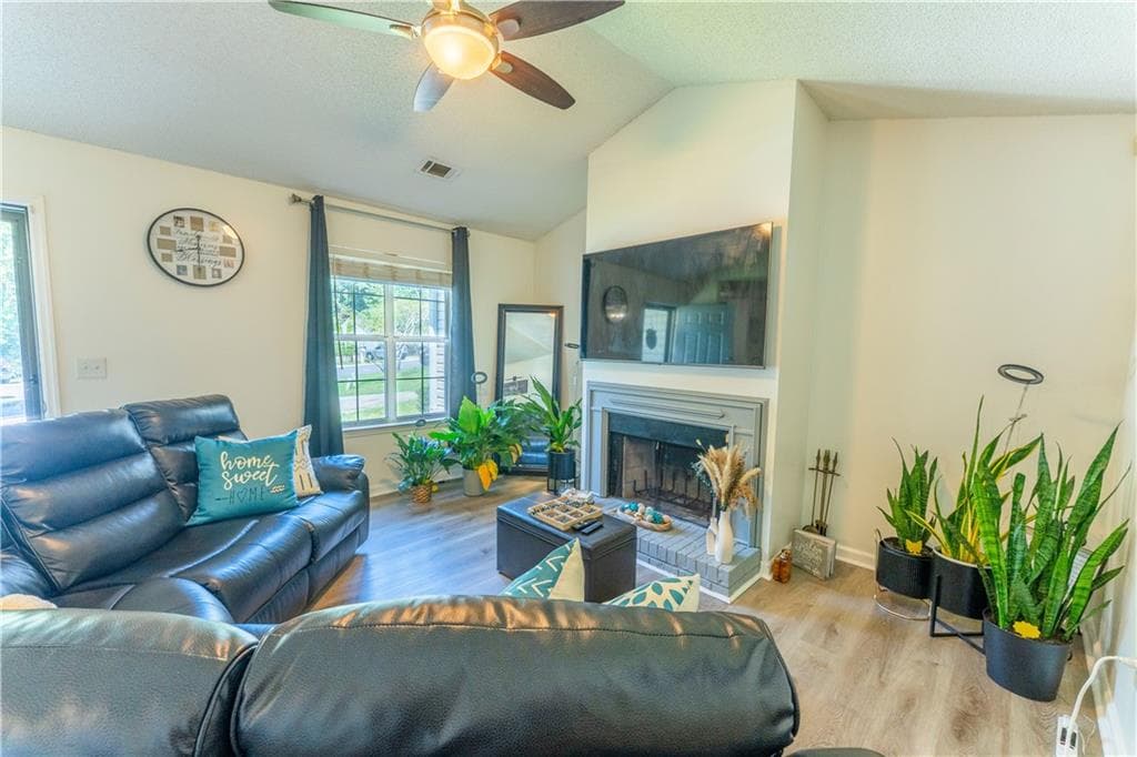 3 bedroom, 2 bathroom, 1,164 sq ft townhouse under contract at 1277 Scripps Court, Marietta, GA 30008 — photo 5