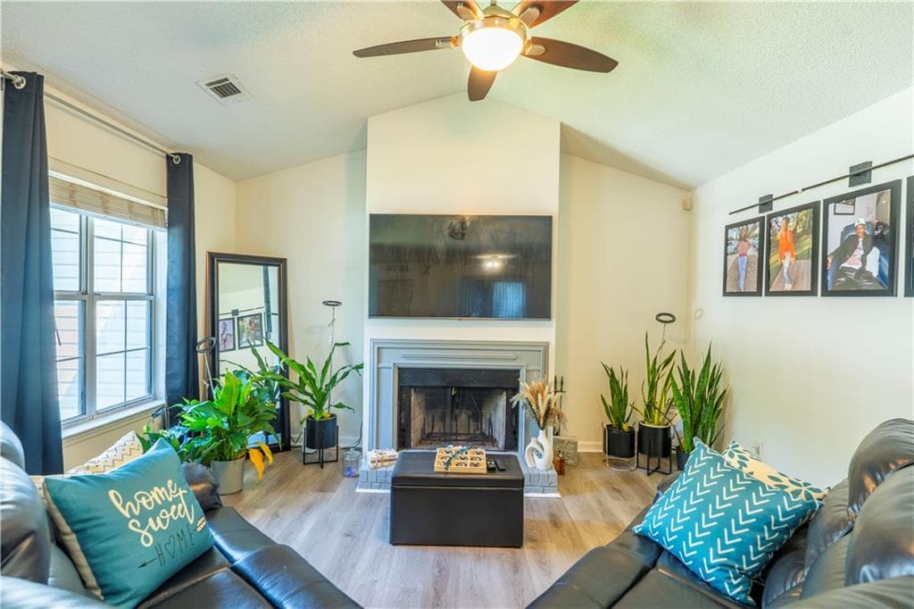 3 bedroom, 2 bathroom, 1,164 sq ft townhouse under contract at 1277 Scripps Court, Marietta, GA 30008 — photo 6