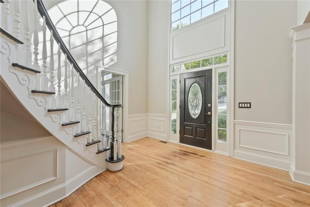 5 bedroom, 5 bathroom, 4,846 sq ft single family residence for sale at 1363 Fallsbrook Way, Acworth, GA 30101 — photo 4