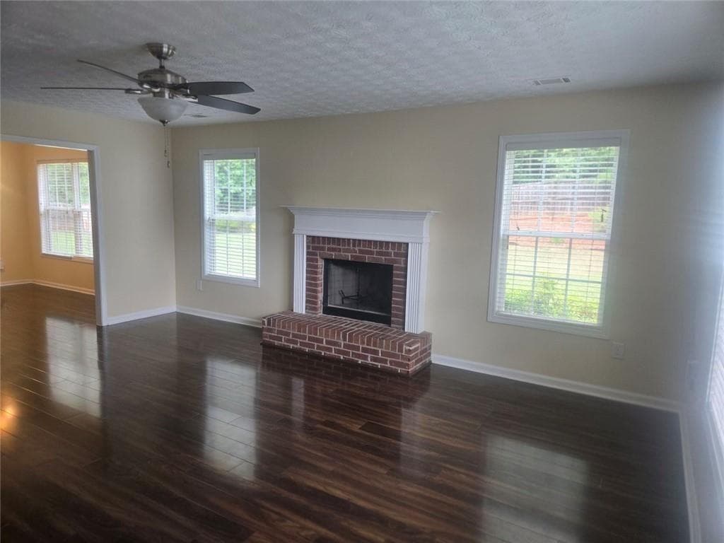 5 bedroom, 3 bathroom, 2,794 sq ft single family residence for sale at 22 Windcrest Keep, Covington, GA 30016 — photo 6