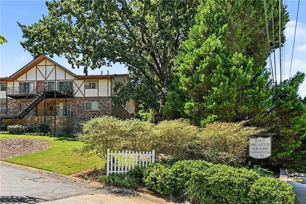 1 bedroom, 1 bathroom, 648 sq ft condominium for sale at 1225 Church Street M, Decatur, GA 30030 — photo 7
