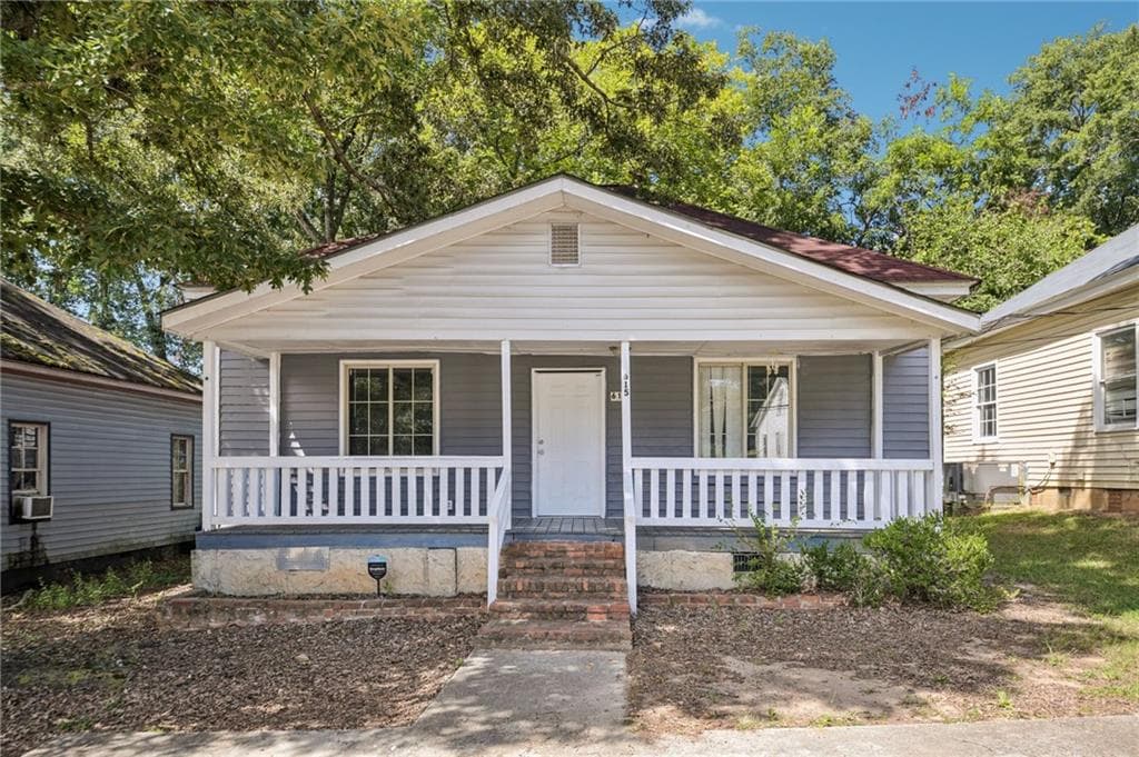 3 bedroom, 2 bathroom, 1,700 sq ft single family residence for sale at 615 N 17th Street, Griffin, GA 30223