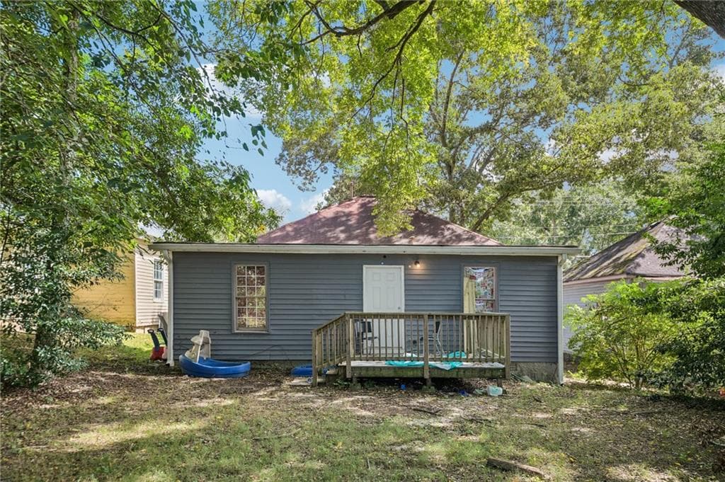3 bedroom, 2 bathroom, 1,700 sq ft single family residence for sale at 615 N 17th Street, Griffin, GA 30223 — photo 2