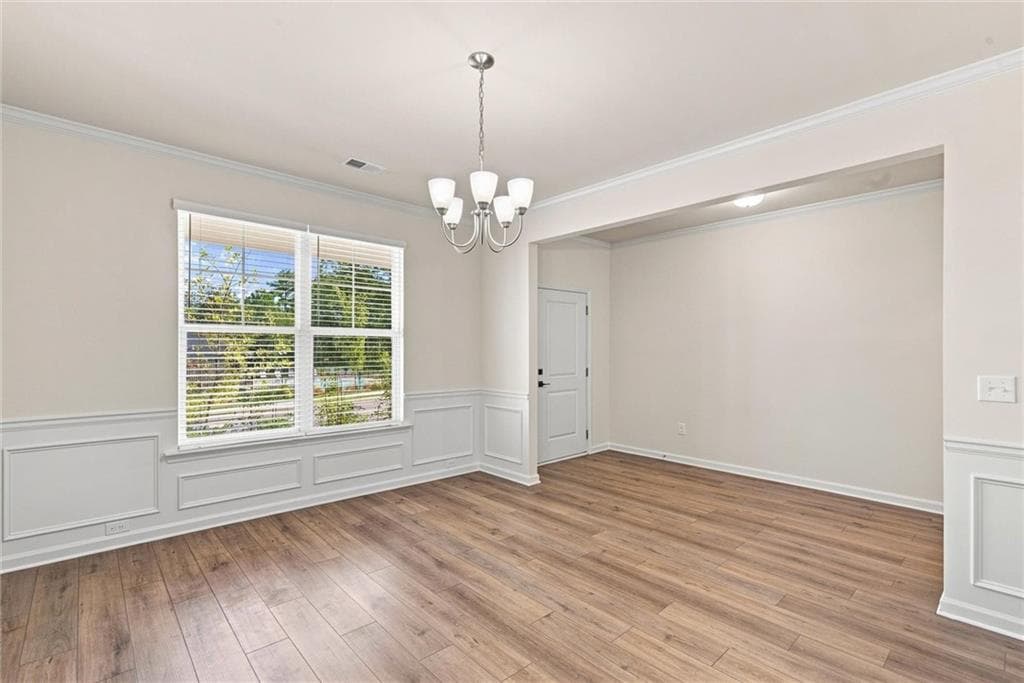 5 bedroom, 4 bathroom single family residence under contract at 347 Collier Mills Road, Lawrenceville, GA 30045 — photo 6