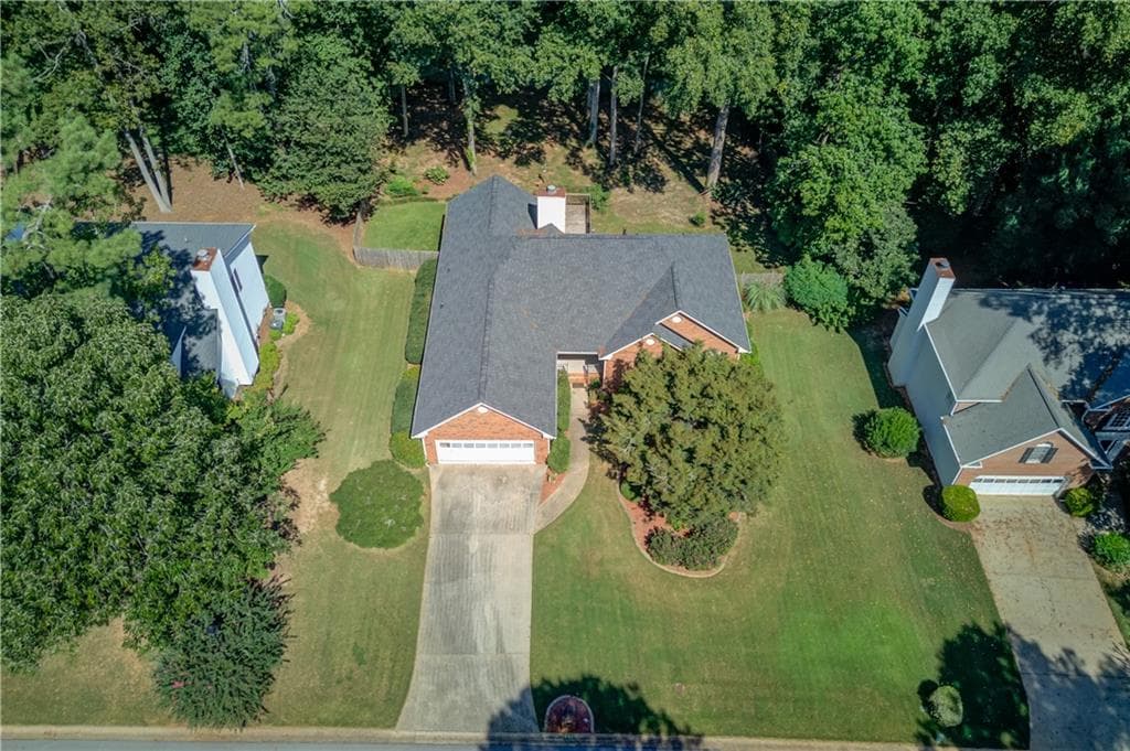 3 bedroom, 3 bathroom, 2,027 sq ft single family residence for sale at 291 Shore Drive, Suwanee, GA 30024 — photo 6