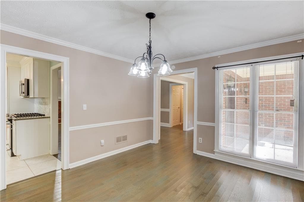 3 bedroom, 3 bathroom, 2,027 sq ft single family residence for sale at 291 Shore Drive, Suwanee, GA 30024 — photo 9