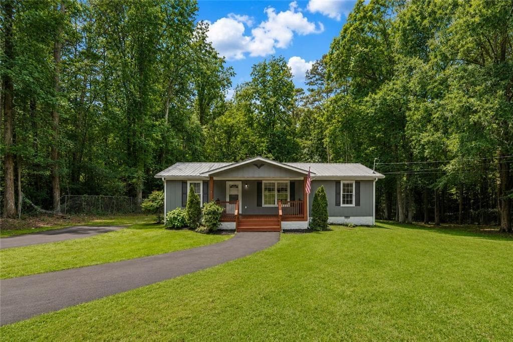 3 bedroom, 2 bathroom, 1,104 sq ft single family residence for sale at 258 Millertown Road, Temple, GA 30179 — photo 1 of 36