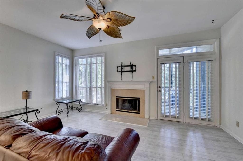 2 bedroom, 2 bathroom, 1,263 sq ft condominium for sale at 1303 McGill Park Avenue 1303, Atlanta, GA 30312 — photo 5