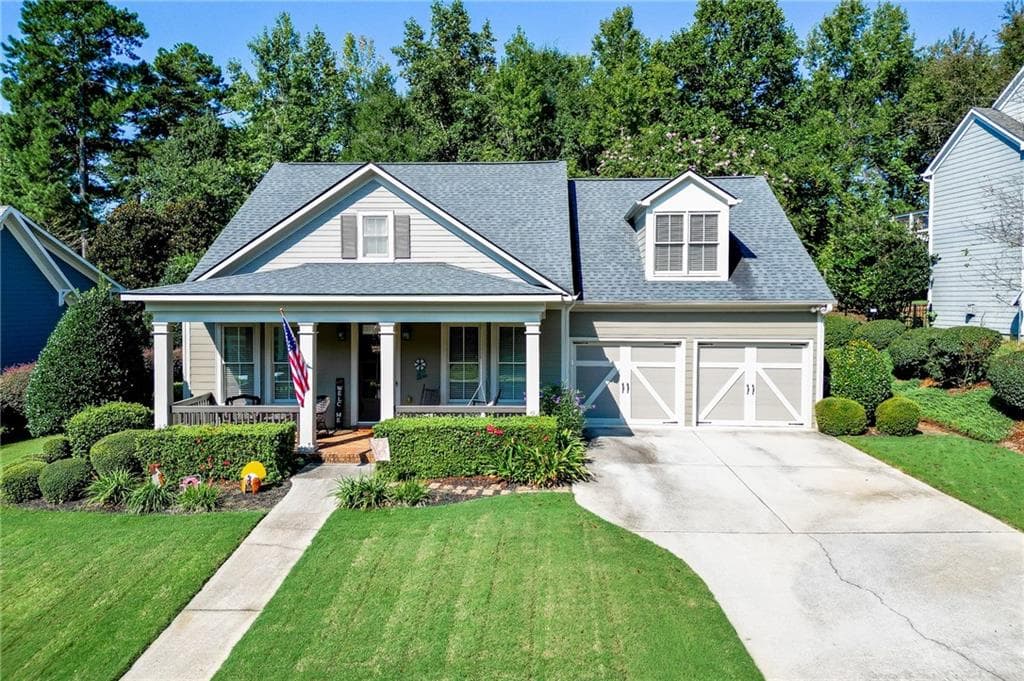 4 bedroom, 3 bathroom, 2,735 sq ft single family residence for sale at 5918 Deer Chase Lane, Hoschton, GA 30548 — photo 1 of 51