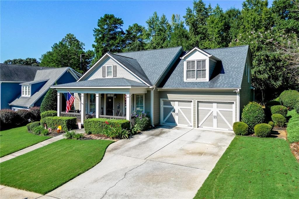 4 bedroom, 3 bathroom, 2,735 sq ft single family residence for sale at 5918 Deer Chase Lane, Hoschton, GA 30548 — photo 2