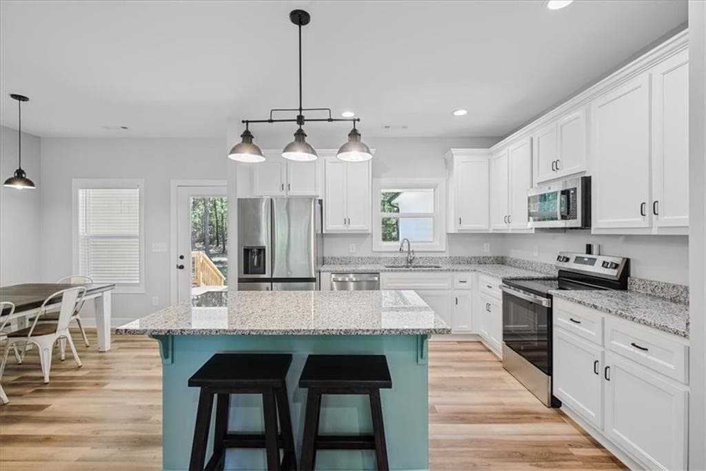 5 bedroom, 3 bathroom, 2,424 sq ft single family residence for sale at 1632 New Rosedale Road, Armuchee, GA 30105 — photo 5