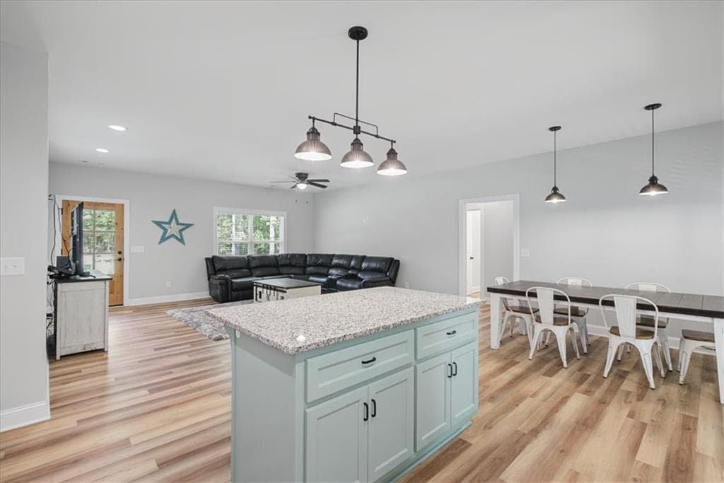 5 bedroom, 3 bathroom, 2,424 sq ft single family residence for sale at 1632 New Rosedale Road, Armuchee, GA 30105 — photo 7