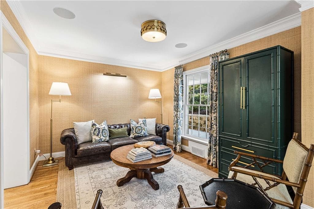 5 bedroom, 4 bathroom, 3,700 sq ft single family residence for sale at 1005 Wadsworth Drive, Atlanta, GA 30318 — photo 6