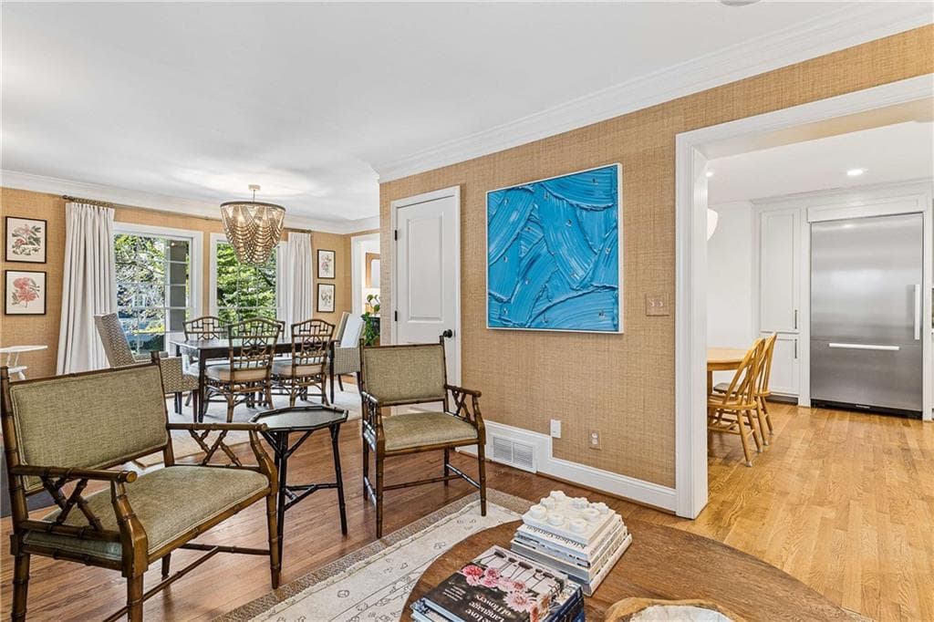 5 bedroom, 4 bathroom, 3,700 sq ft single family residence for sale at 1005 Wadsworth Drive, Atlanta, GA 30318 — photo 7
