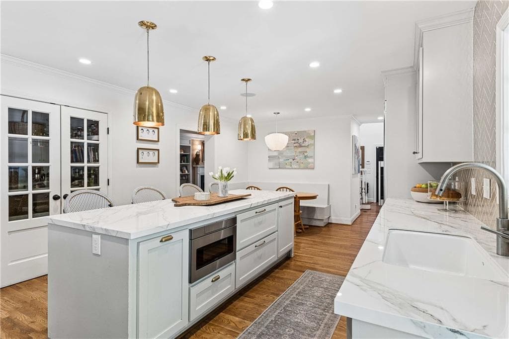 5 bedroom, 4 bathroom, 3,700 sq ft single family residence for sale at 1005 Wadsworth Drive, Atlanta, GA 30318 — photo 10