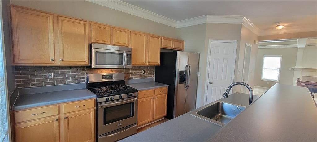 3 bedroom, 4 bathroom, 2,252 sq ft townhouse for sale at 6005 Turfway Park Court, Sugar Hill, GA 30518 — photo 3