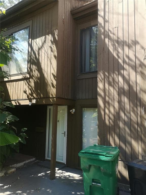 4 bedroom, 4 bathroom, 2,164 sq ft townhouse for rent at 90 Willowick Drive, Lithonia, GA 30038 for $2,250 a month — photo 1 of 1