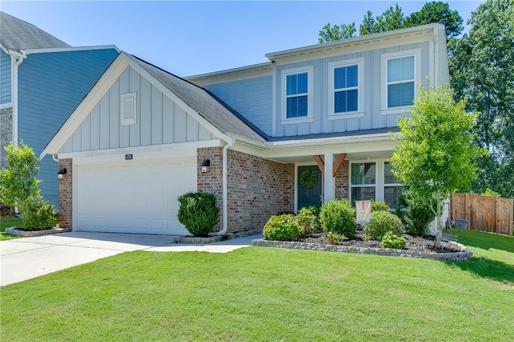 4 bedroom, 3 bathroom, 1,856 sq ft single family residence under contract at 4791 Bramblewood Circle, Sugar Hill, GA 30518 — photo 2