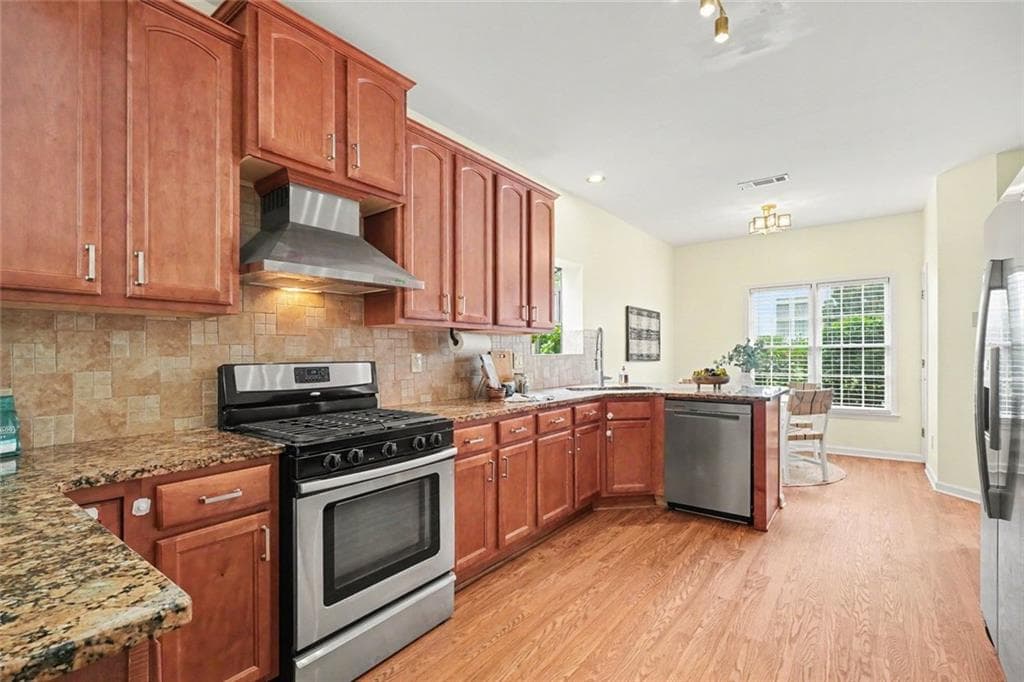 4 bedroom, 3 bathroom, 2,719 sq ft single family residence under contract at 1855 Childers, Atlanta, GA 30324 — photo 3