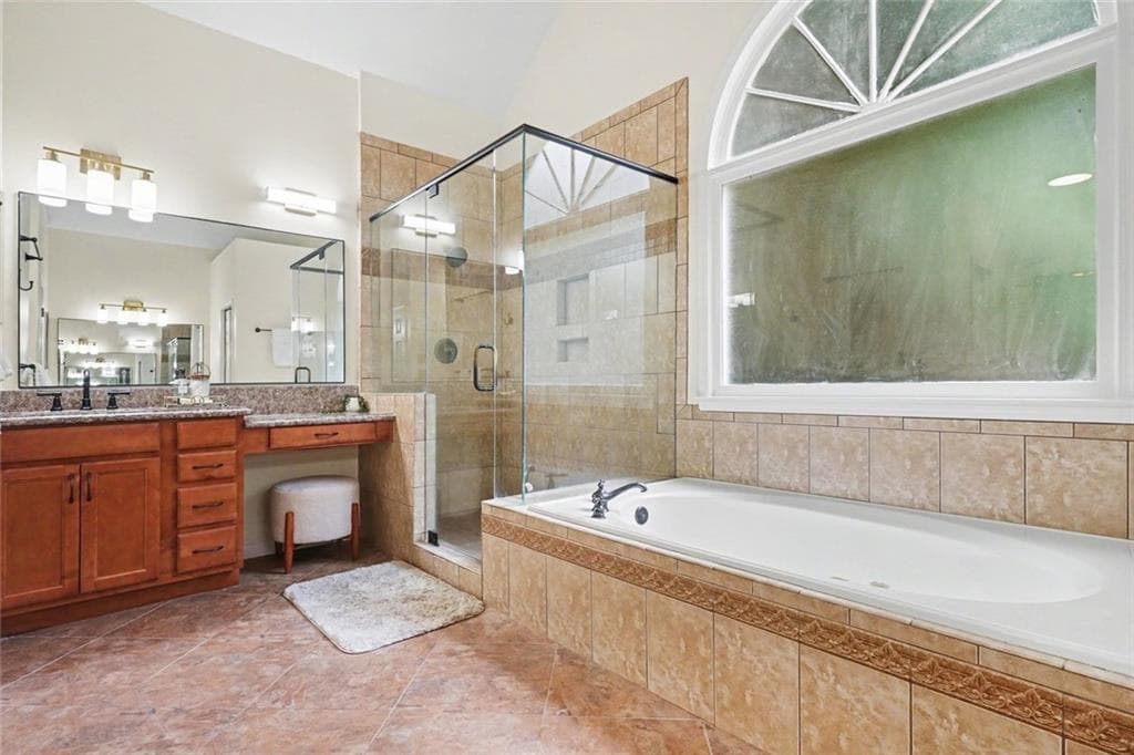 4 bedroom, 3 bathroom, 2,719 sq ft single family residence under contract at 1855 Childers, Atlanta, GA 30324 — photo 5