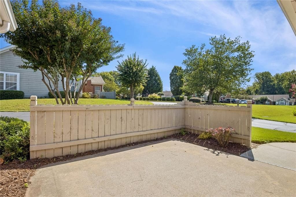 3 bedroom, 3 bathroom, 1,553 sq ft condominium for sale at 3101 Orchard Ridge Circle, Duluth, GA 30096 — photo 6