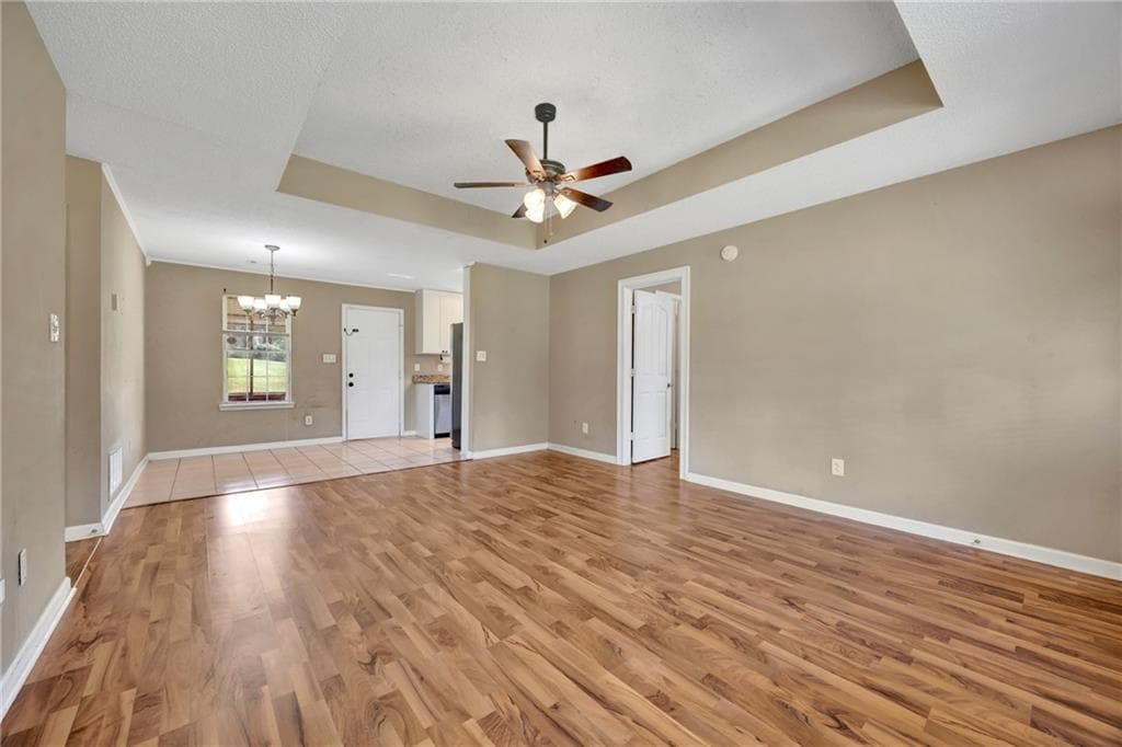 3 bedroom, 2 bathroom, 1,382 sq ft single family residence for sale at 797 S Laney Road, Locust Grove, GA 30248 — photo 3