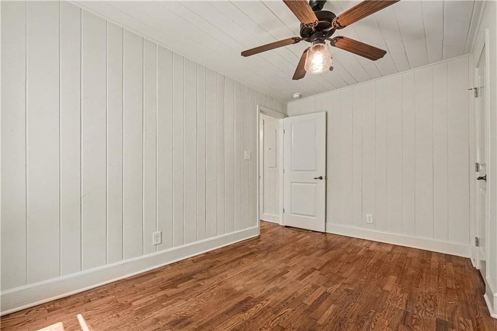 3 bedroom, 2 bathroom, 1,544 sq ft single family residence under contract at 442 Spring Drive, Pine Lake, GA 30072 — photo 10