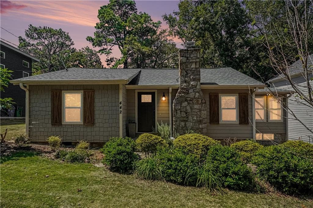 3 bedroom, 2 bathroom, 1,544 sq ft single family residence under contract at 442 Spring Drive, Pine Lake, GA 30072 — photo 2
